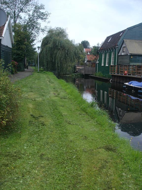 Bed And Coffee Het Kraaienest Zaandam Zewnętrze zdjęcie